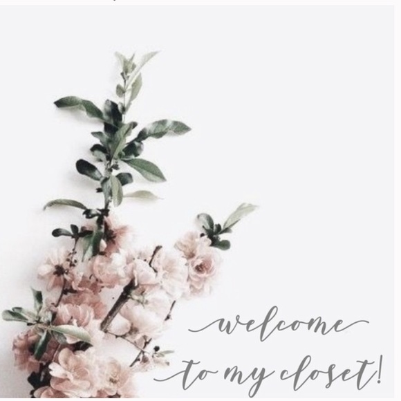 Meet your Posher, Ashlee - Picture 2 of 7